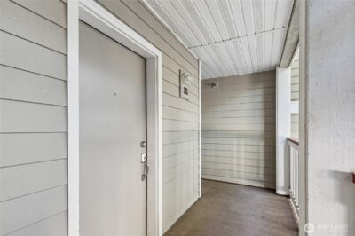 18501 SE Newport Way #H236, Issaquah, WA 98029 - Photo 20