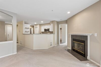 18501 SE Newport Way #H236, Issaquah, WA 98029 - Photo 2