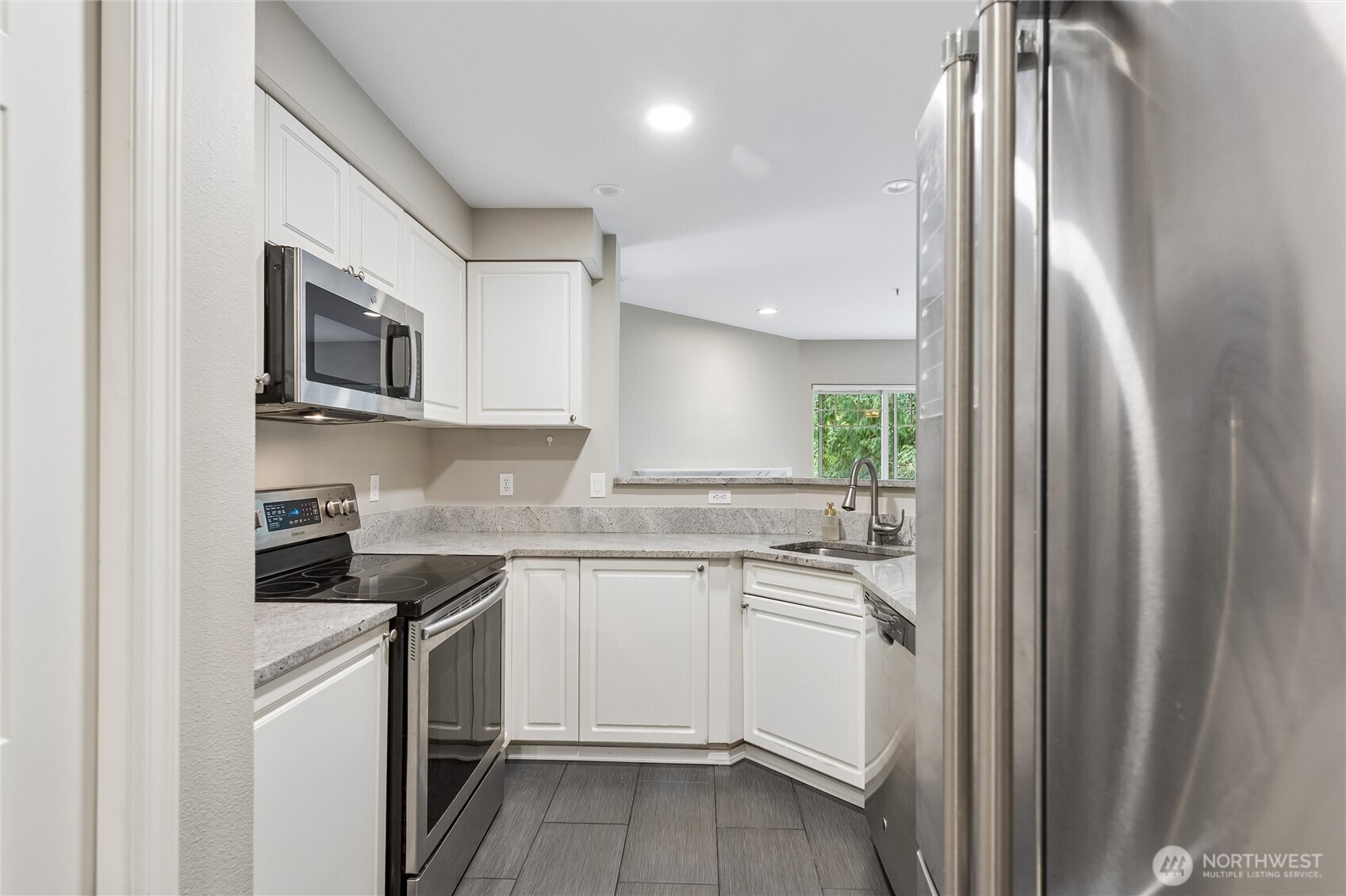 18501 SE Newport Way #H236, Issaquah, WA 98029