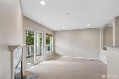 18501 SE Newport Way #H236, Issaquah, WA 98029 - Photo 4
