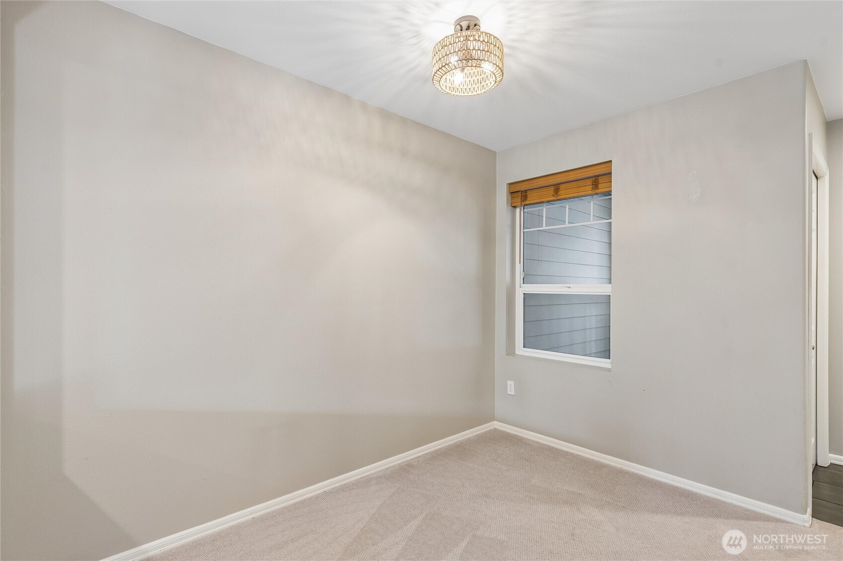18501 SE Newport Way #H236, Issaquah, WA 98029