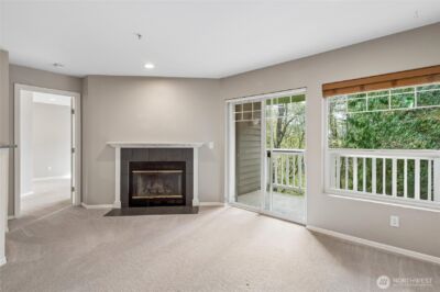 18501 SE Newport Way #H236, Issaquah, WA 98029 - Photo 9