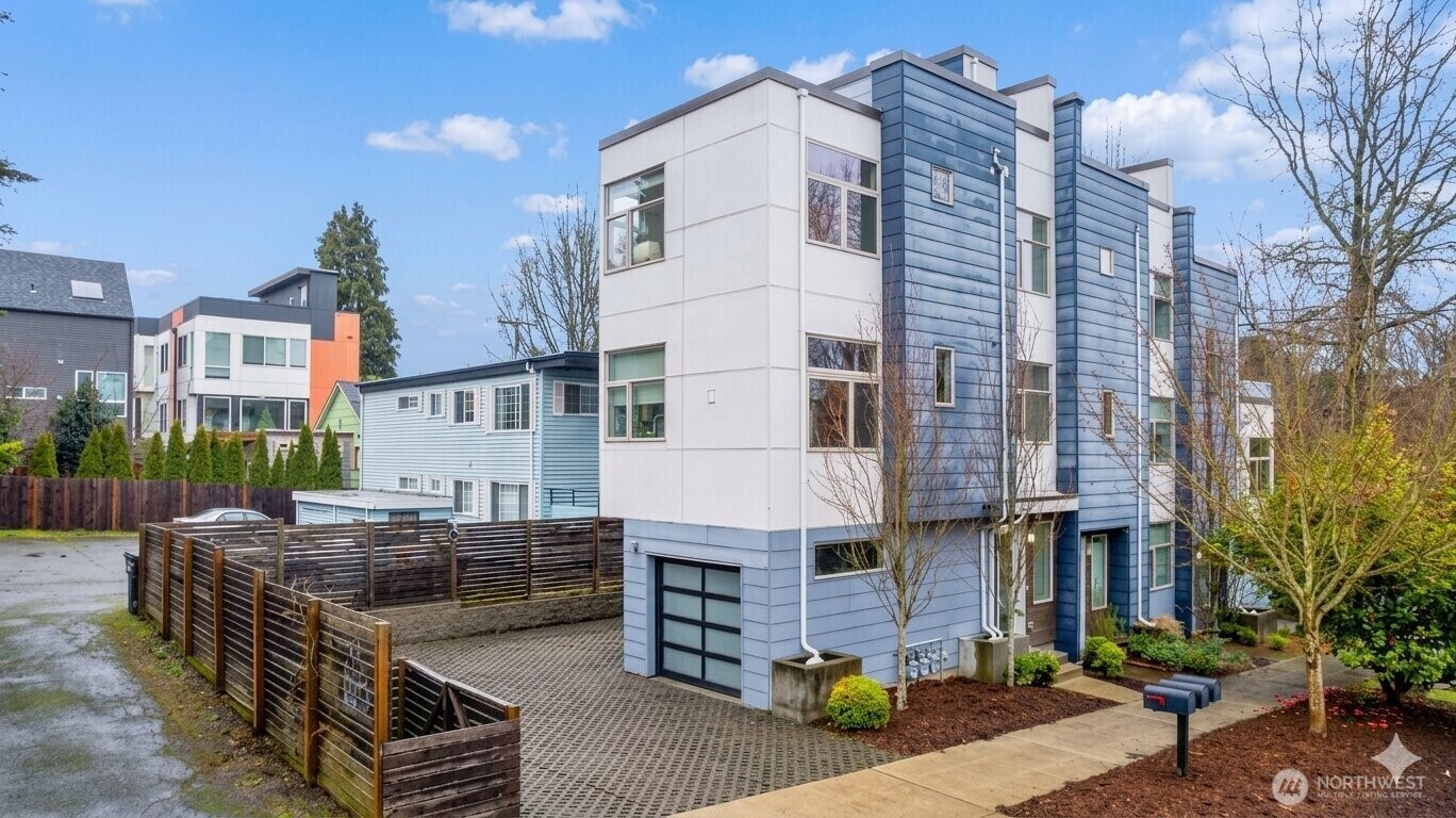2514 S Washington Street , Seattle, WA 98144