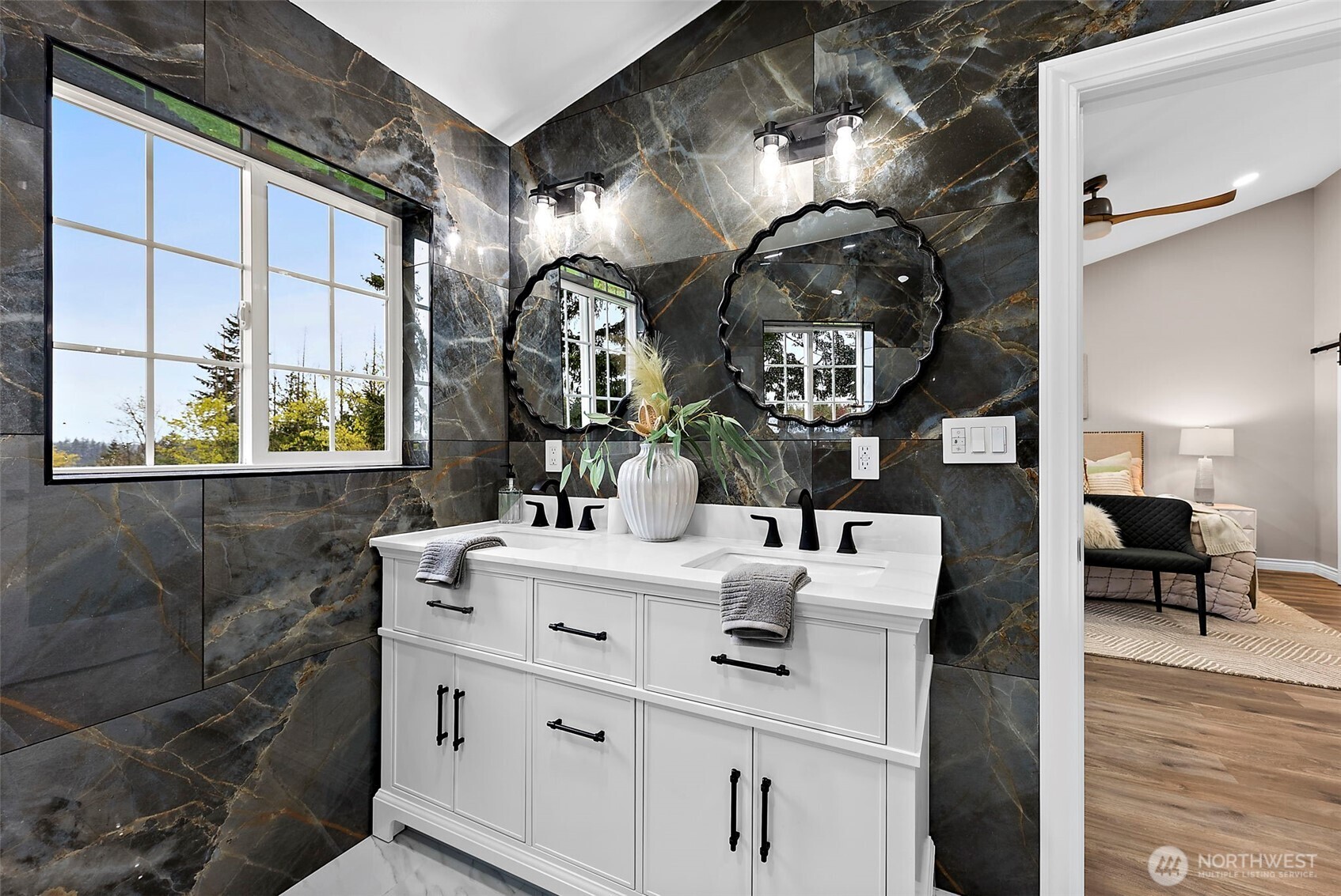 20425 198th Avenue SE, Maple Valley, WA 98038