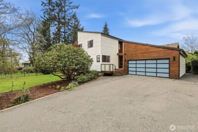 12311 87th Court NE, Kirkland, WA 98034 - Photo 2