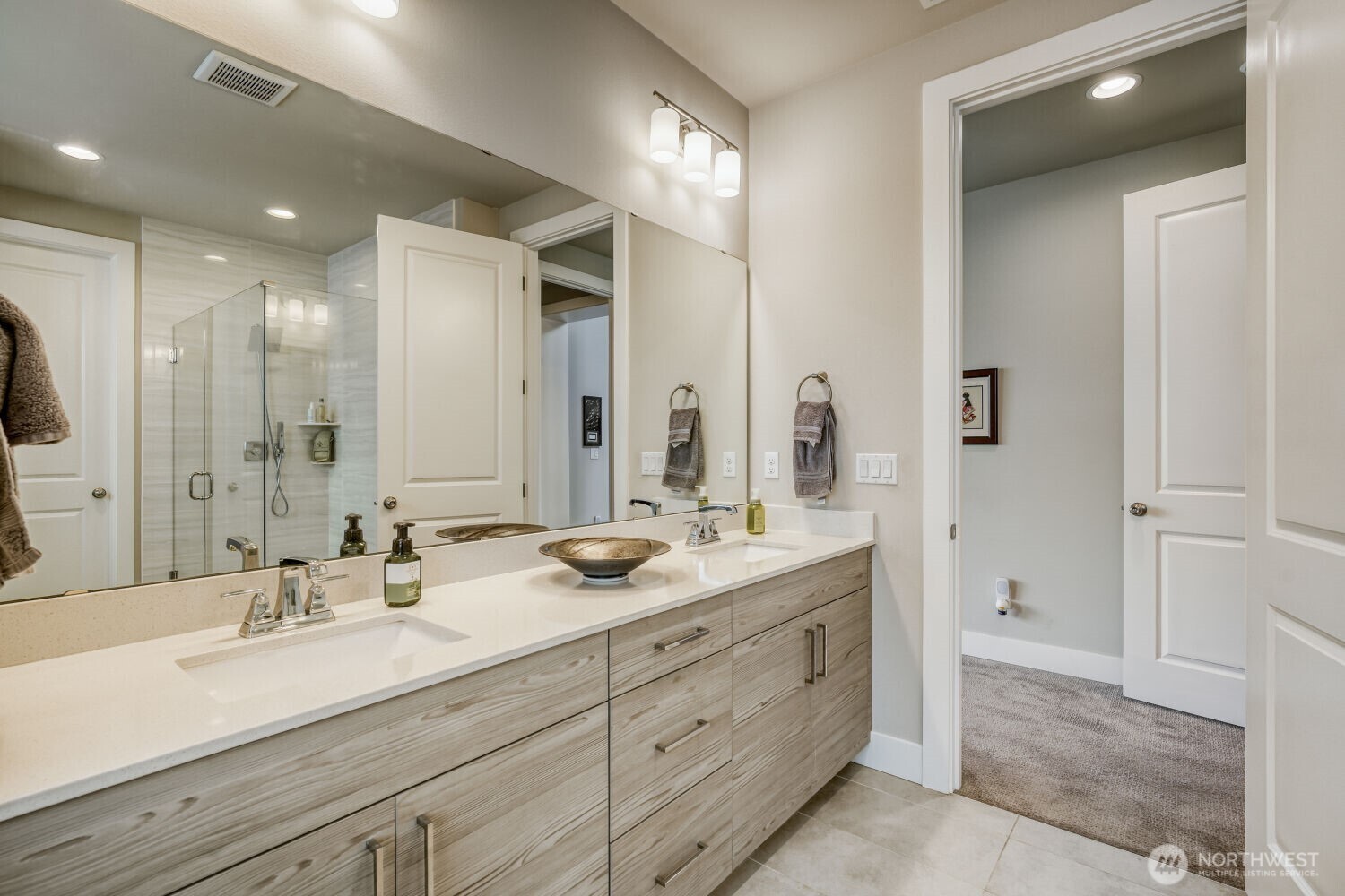 1320 SE 16th Street , North Bend, WA 98045-5042