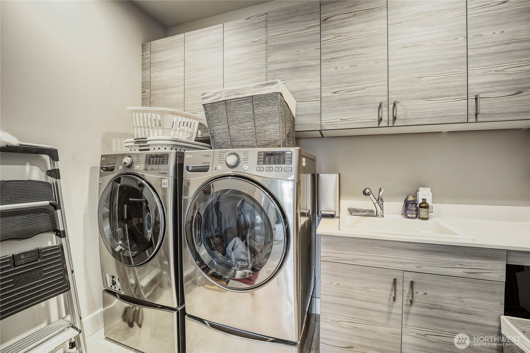 1320 SE 16th Street , North Bend, WA 98045-5042
