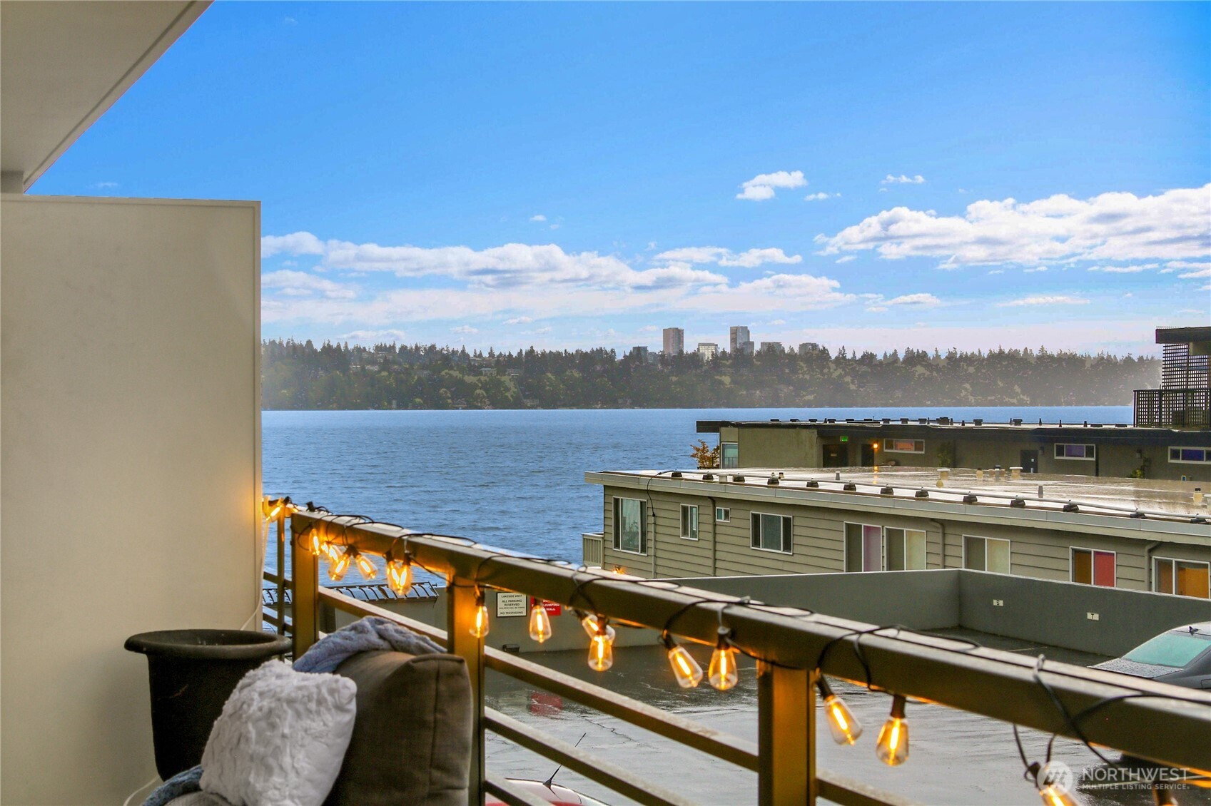 2040 43rd Avenue E #215, Seattle, WA 98122