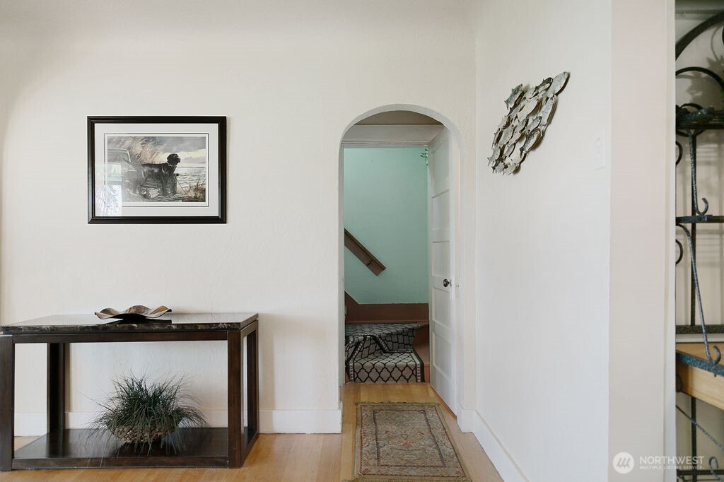 17198 Viking Way NW, Poulsbo, WA 98370-8330