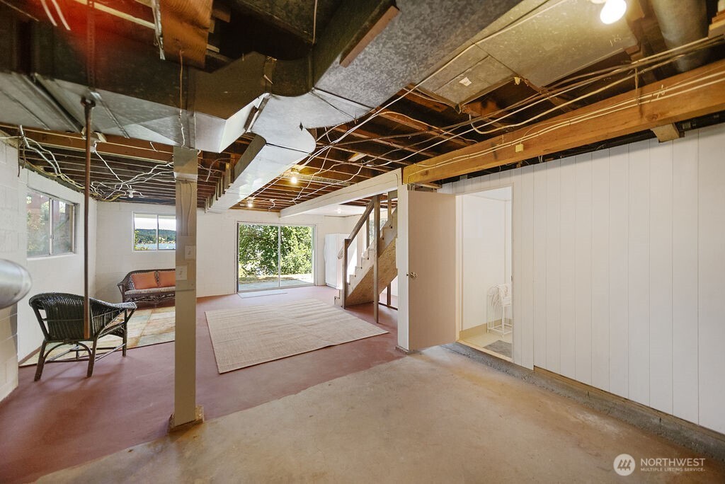 17198 Viking Way NW, Poulsbo, WA 98370-8330