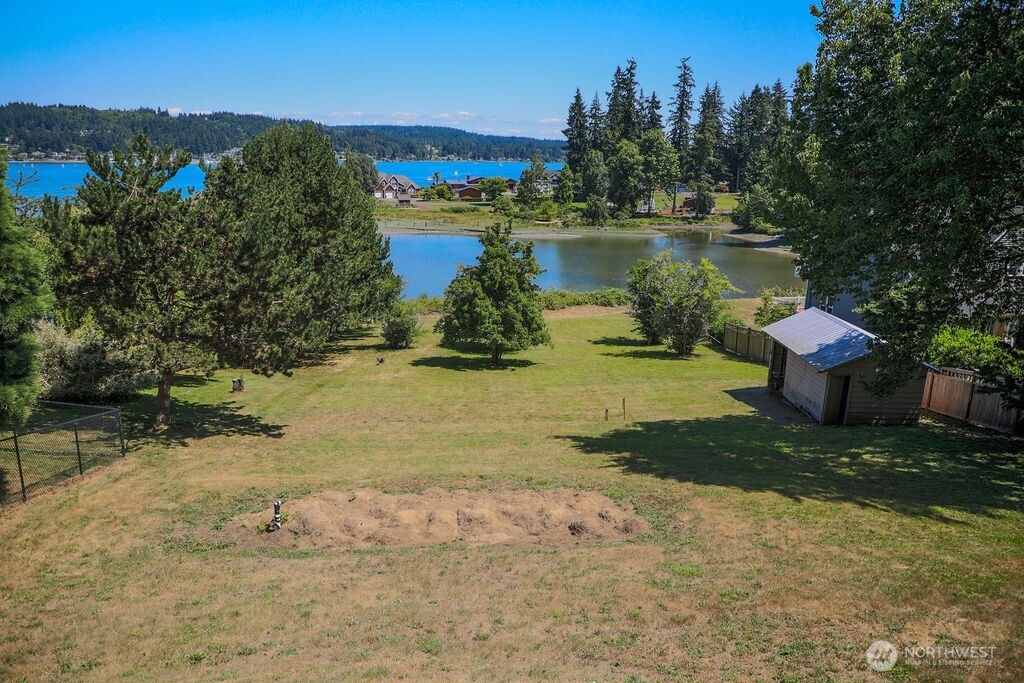 17198 Viking Way NW, Poulsbo, WA 98370-8330