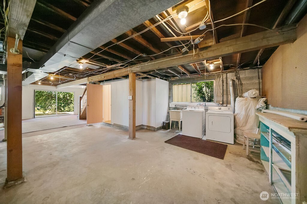 17198 Viking Way NW, Poulsbo, WA 98370-8330