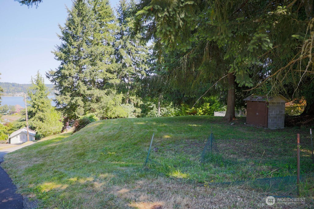 17198 Viking Way NW, Poulsbo, WA 98370-8330