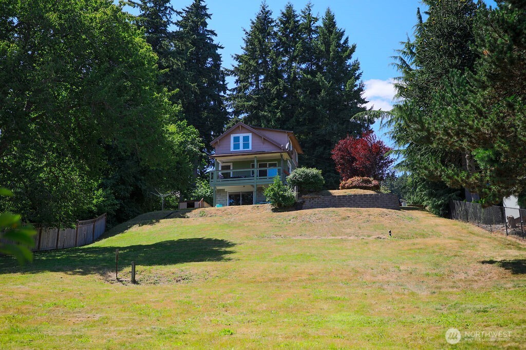 17198 Viking Way NW, Poulsbo, WA 98370-8330