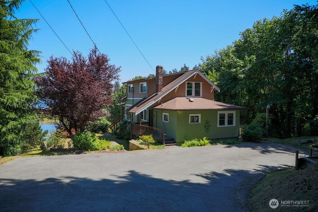 17198 Viking Way NW, Poulsbo, WA 98370-8330