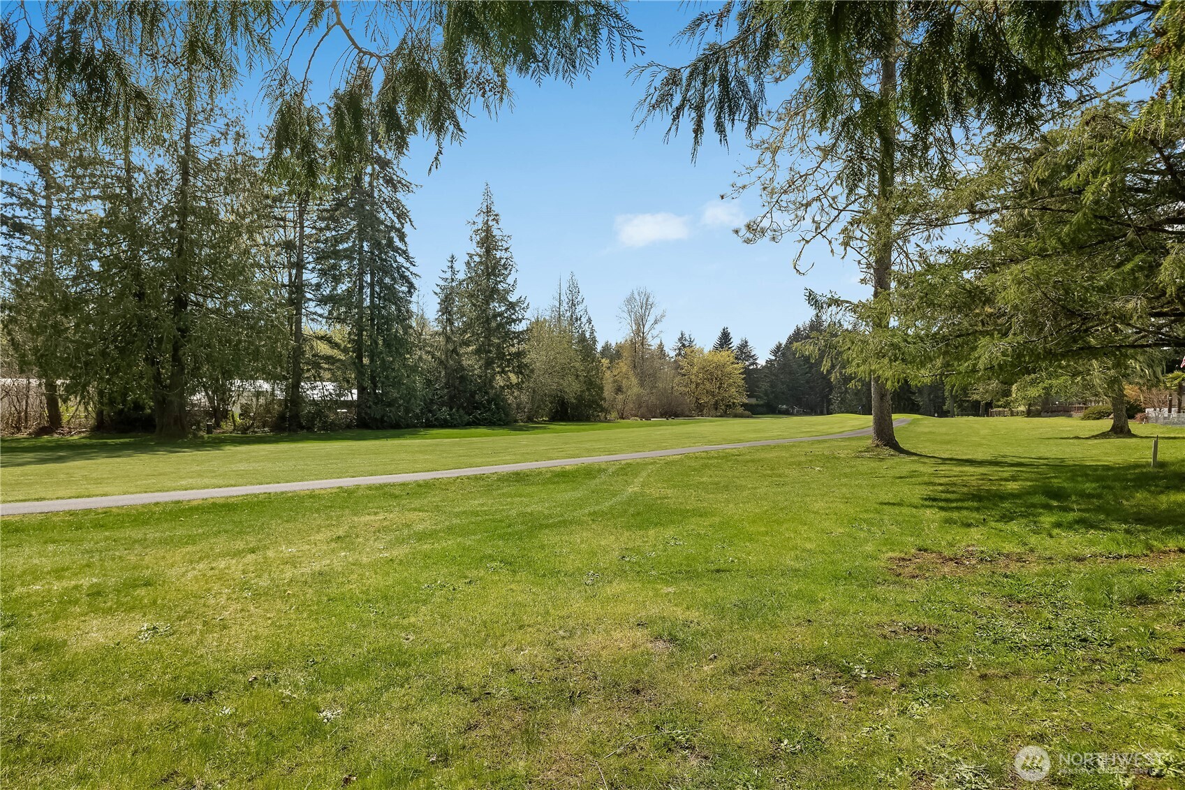 131 N Fairway Drive W, Hoodsport, WA 98548