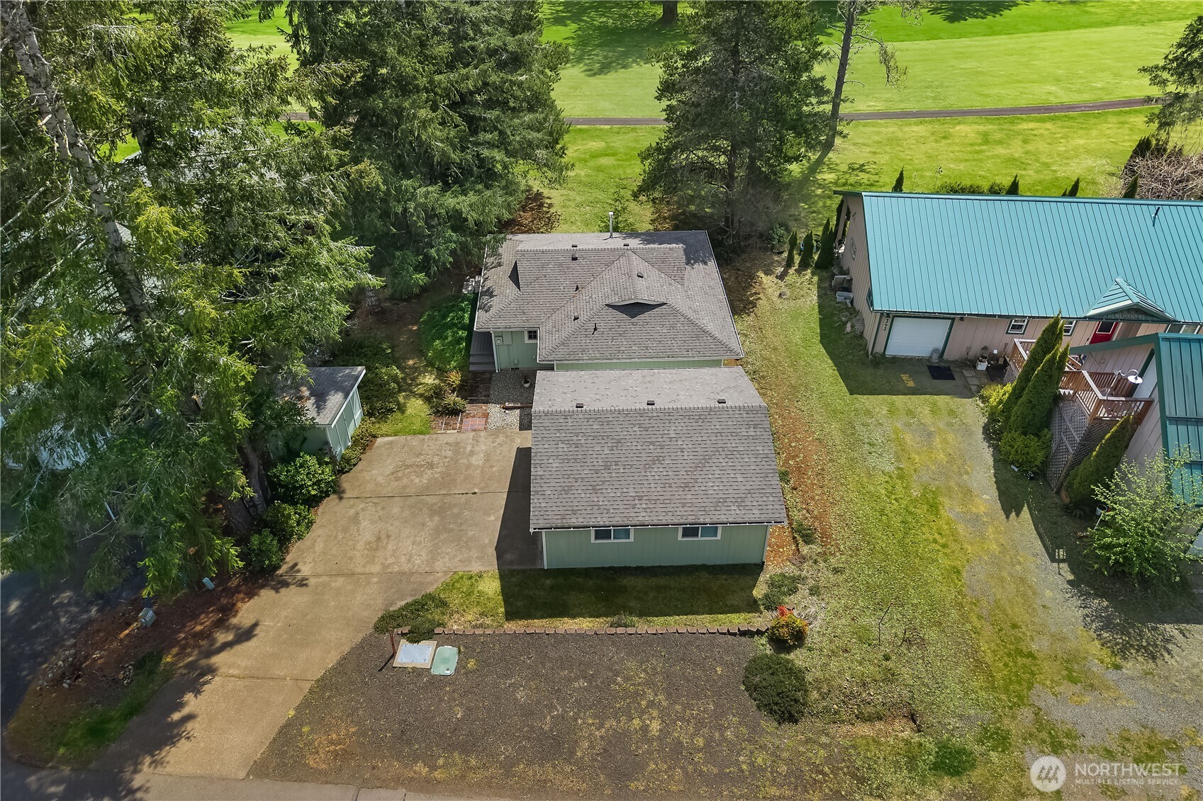 131 N Fairway Drive W, Hoodsport, WA 98548