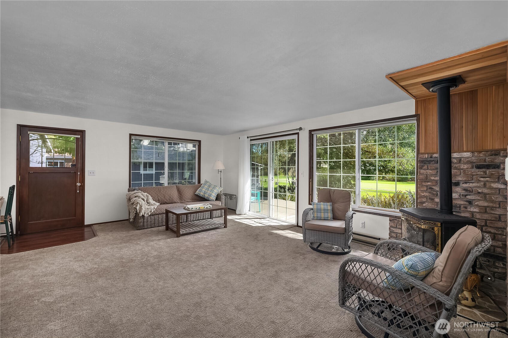 131 N Fairway Drive W, Hoodsport, WA 98548