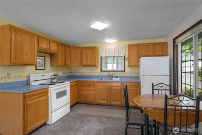 131 N Fairway Drive W, Hoodsport, WA 98548 - Photo 10