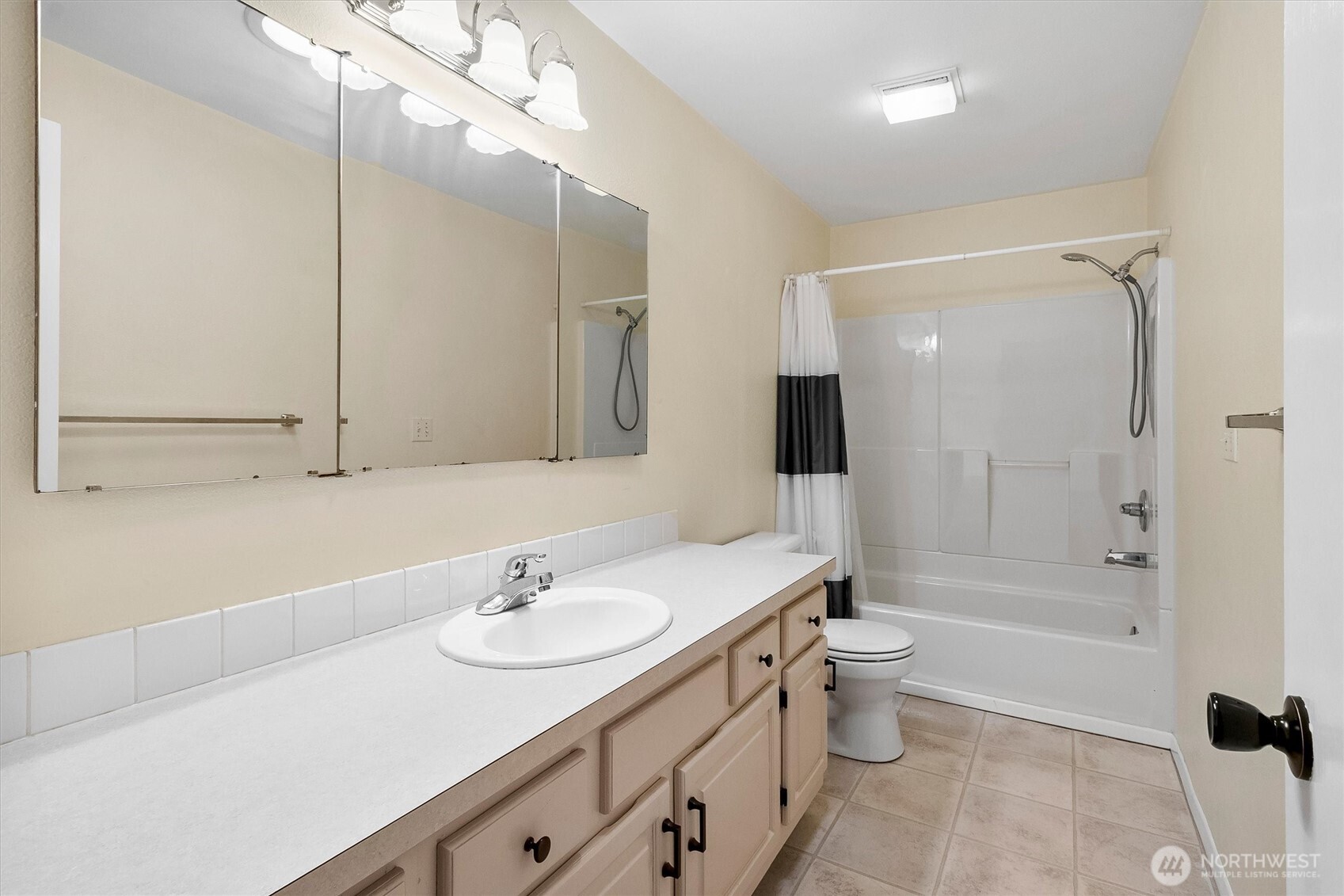 1011 Benson Lane , Lynden, WA 98264