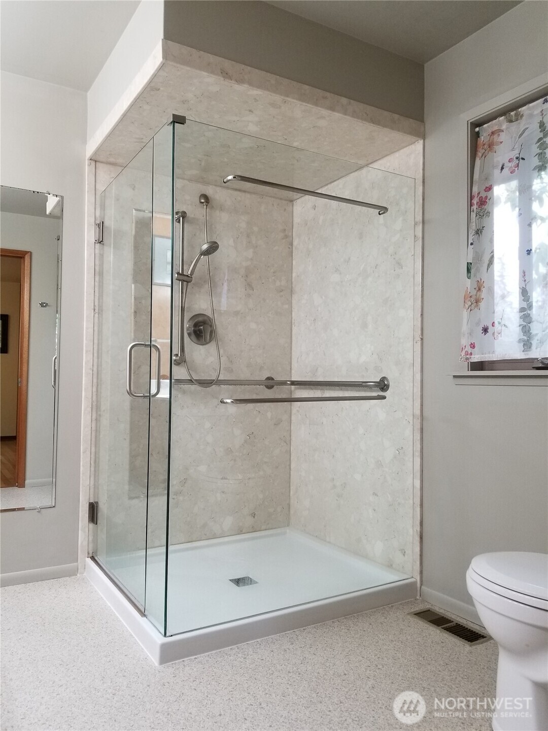 18427 91st Place W, Edmonds, WA 98026
