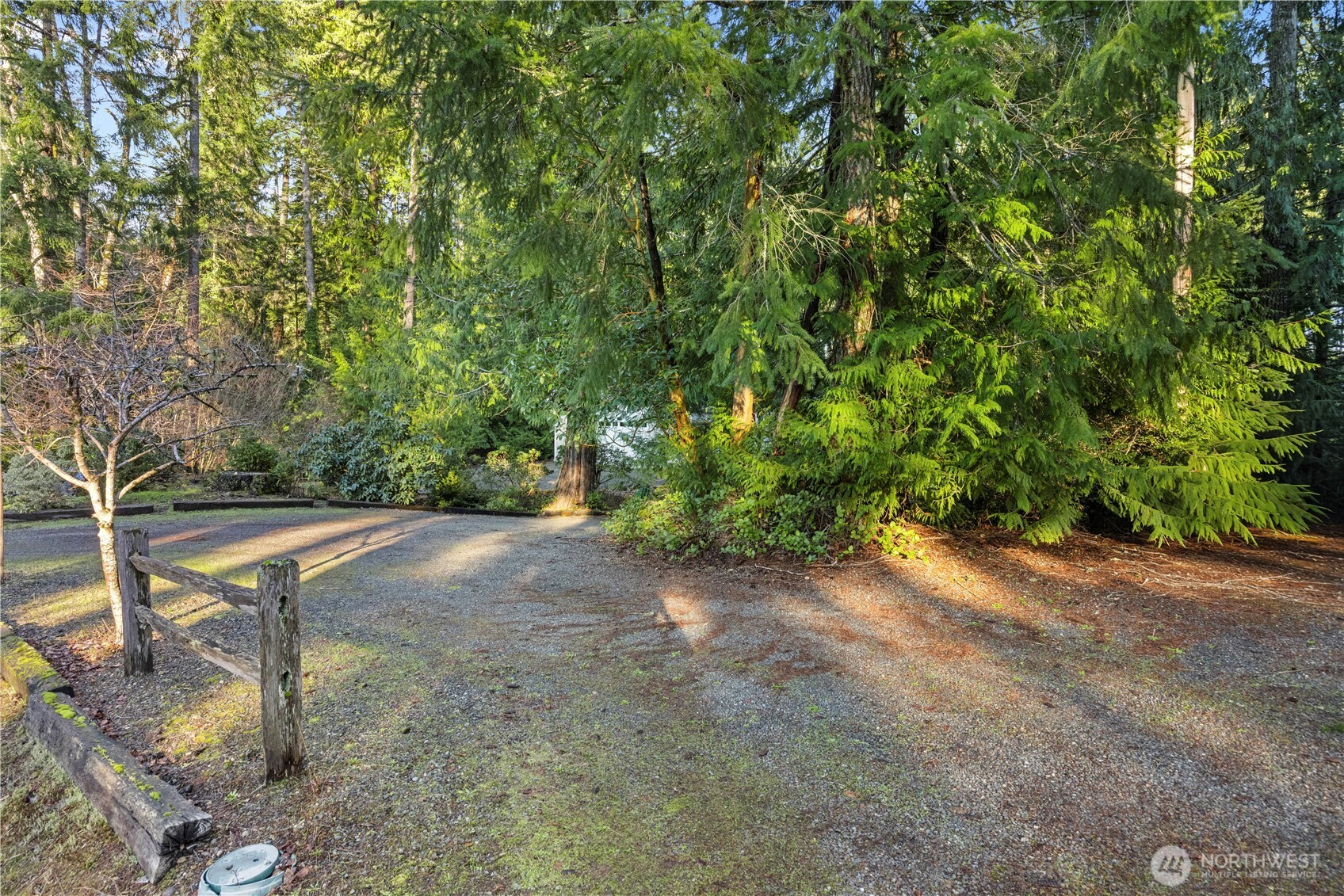 920 E Mason Lake Drive E, Grapeview, WA 98546