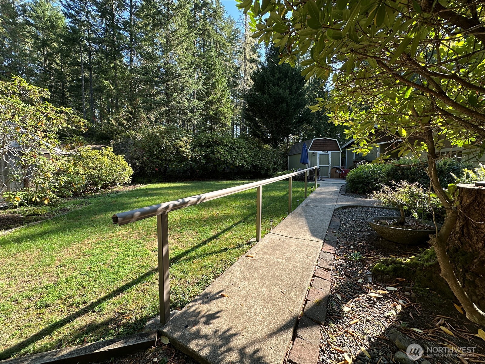 920 E Mason Lake Drive E, Grapeview, WA 98546