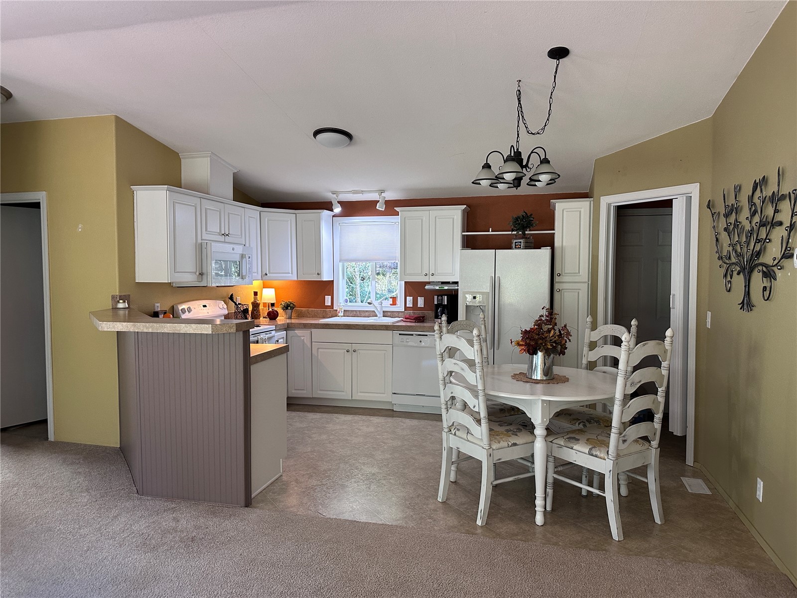 920 E Mason Lake Drive E, Grapeview, WA 98546
