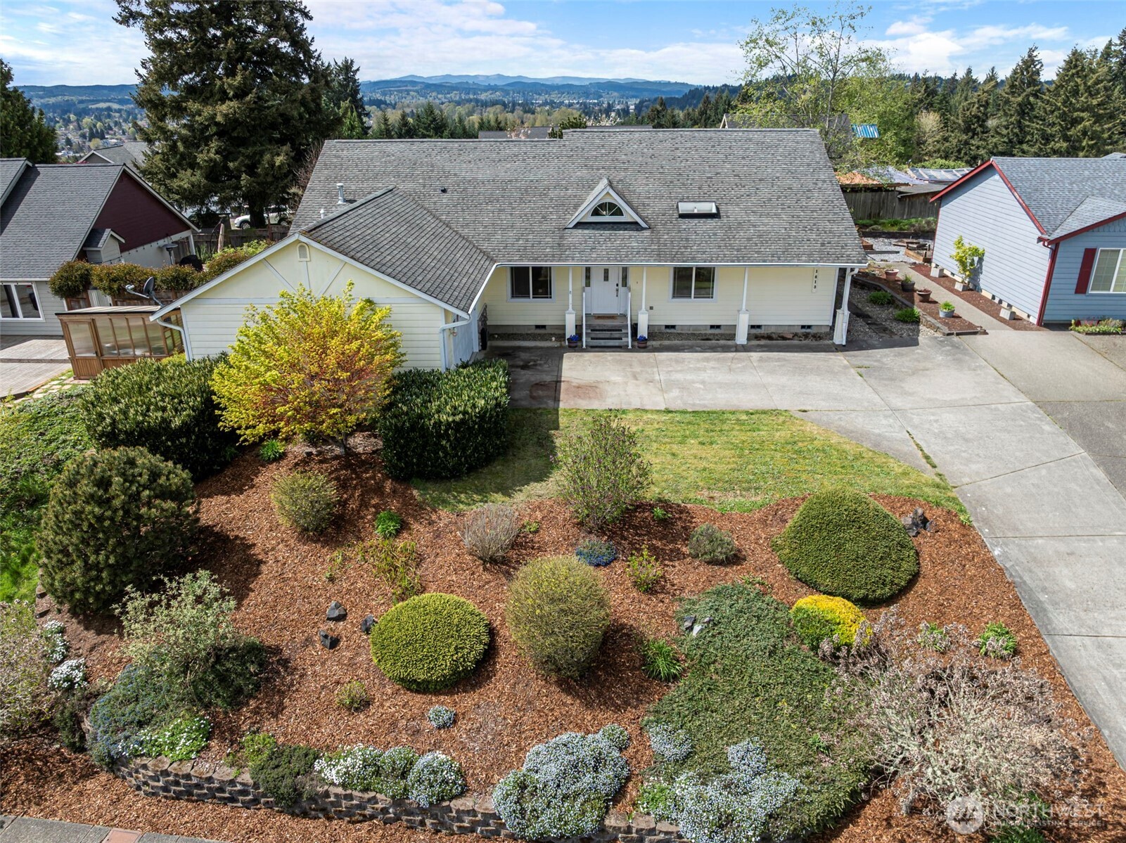 1613 Winterwood Drive , Centralia, WA 98531