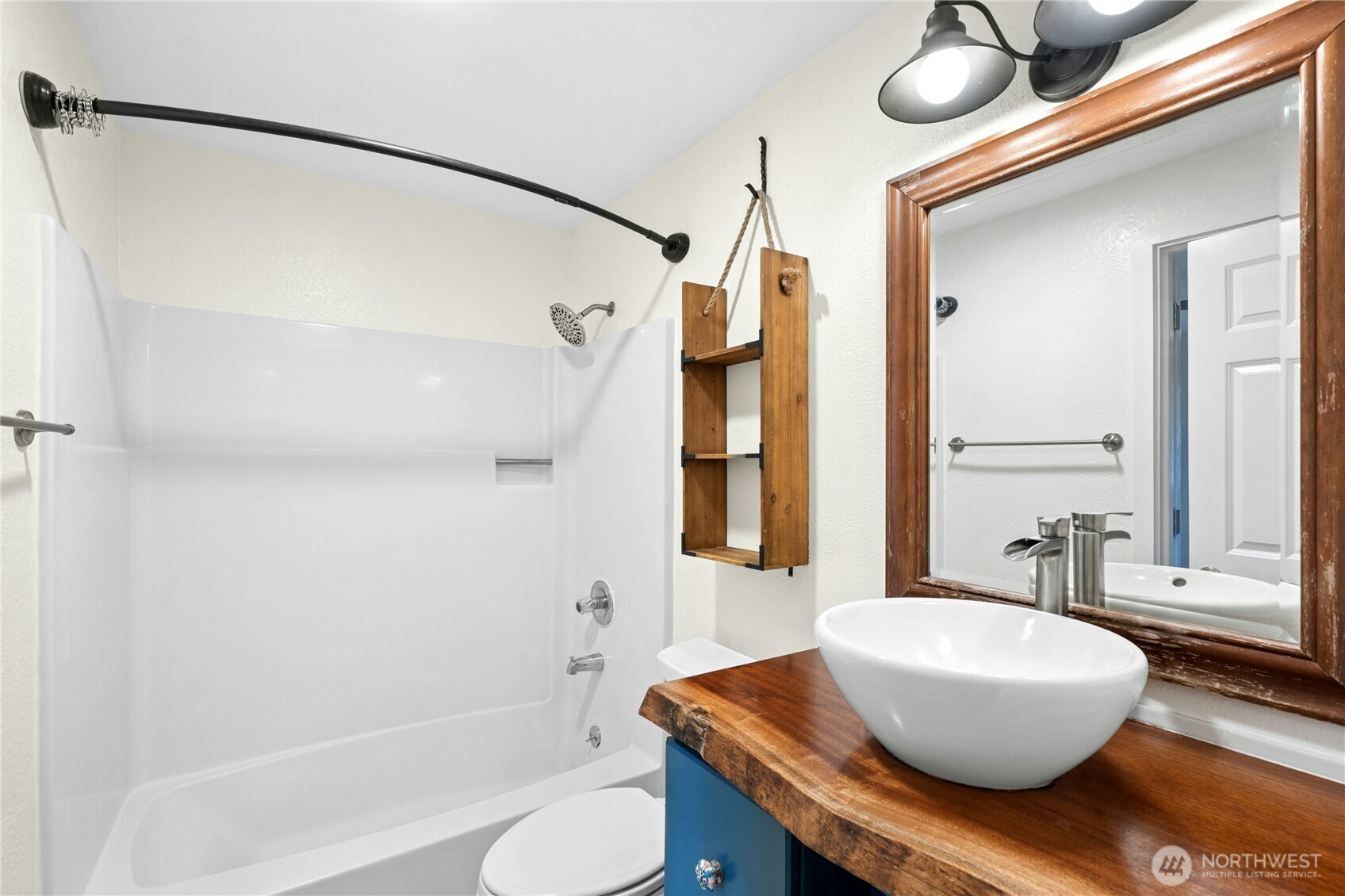 445 Main Avenue S #25, North Bend, WA 98045