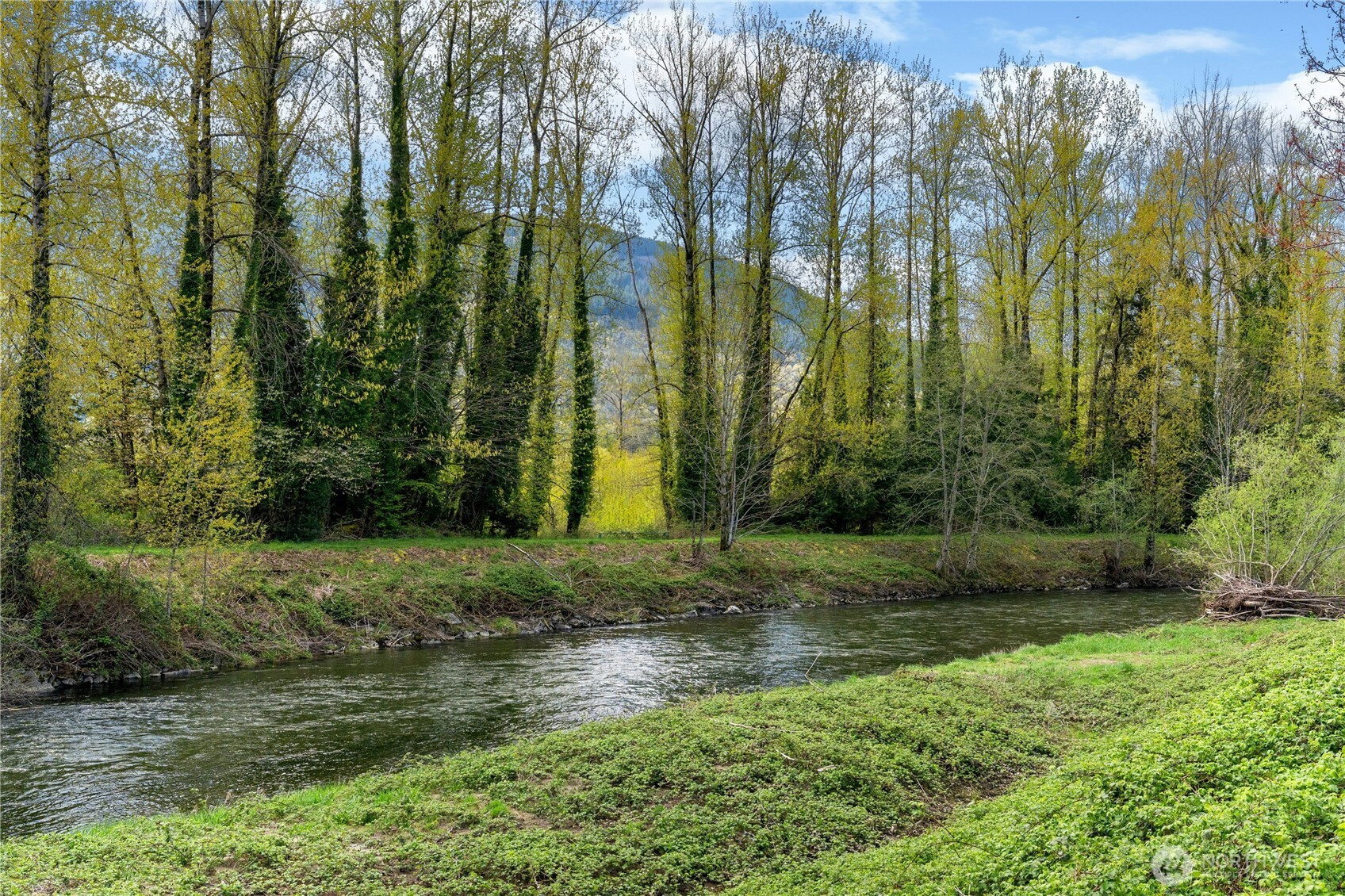 445 Main Avenue S #25, North Bend, WA 98045