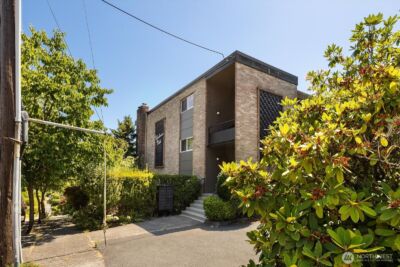 5101 NE 55th Street #103, Seattle, WA 98105