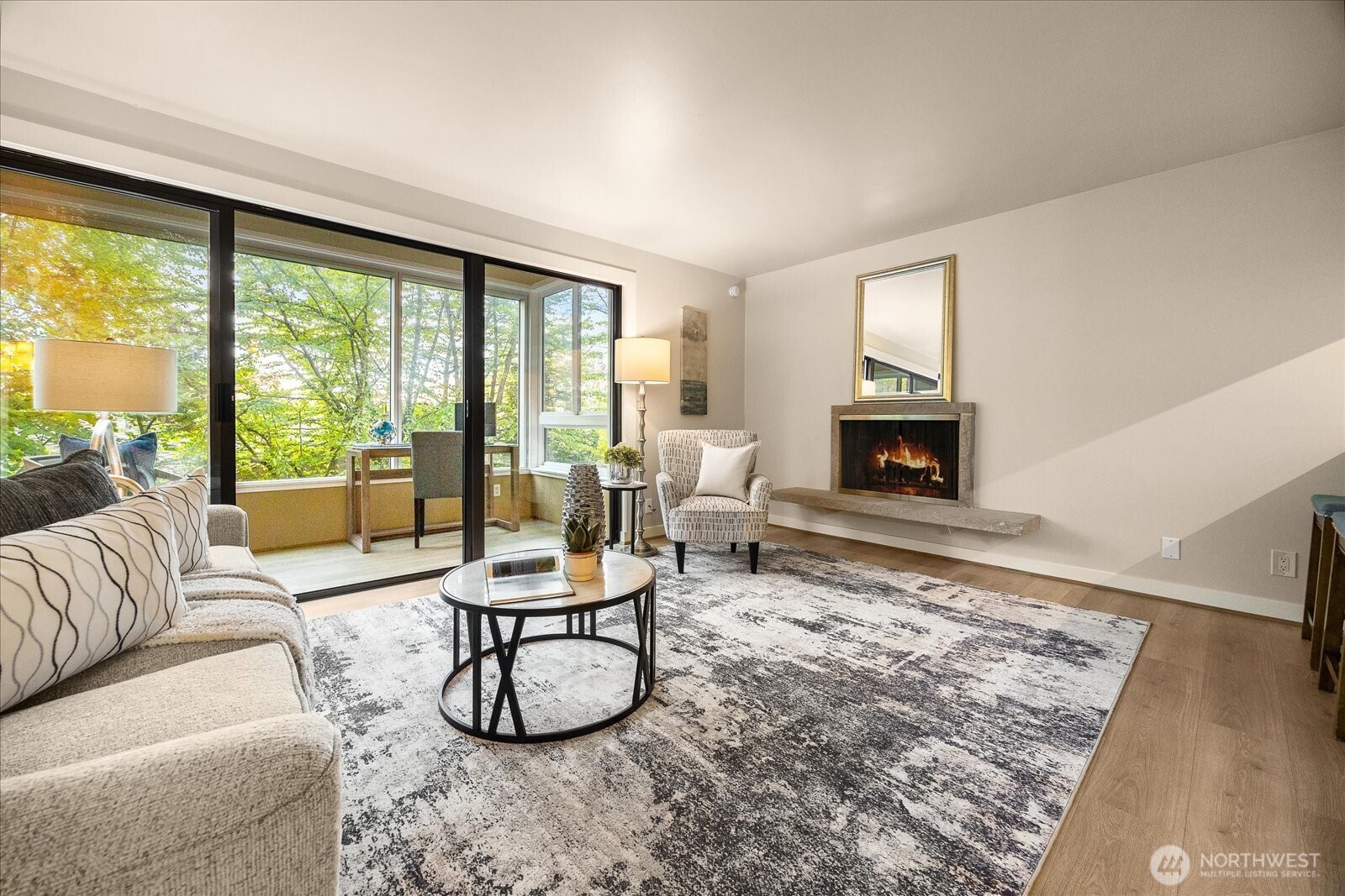 5101 NE 55th Street #103, Seattle, WA 98105