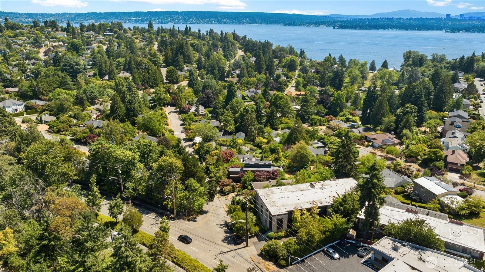 5101 NE 55th Street #103, Seattle, WA 98105