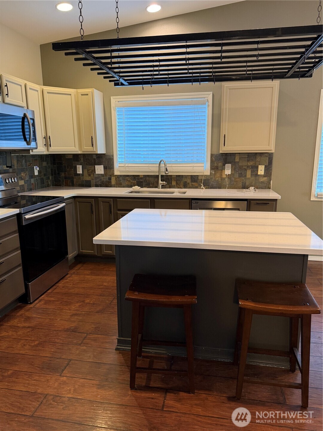 586 L Street SE, Ephrata, WA 98823