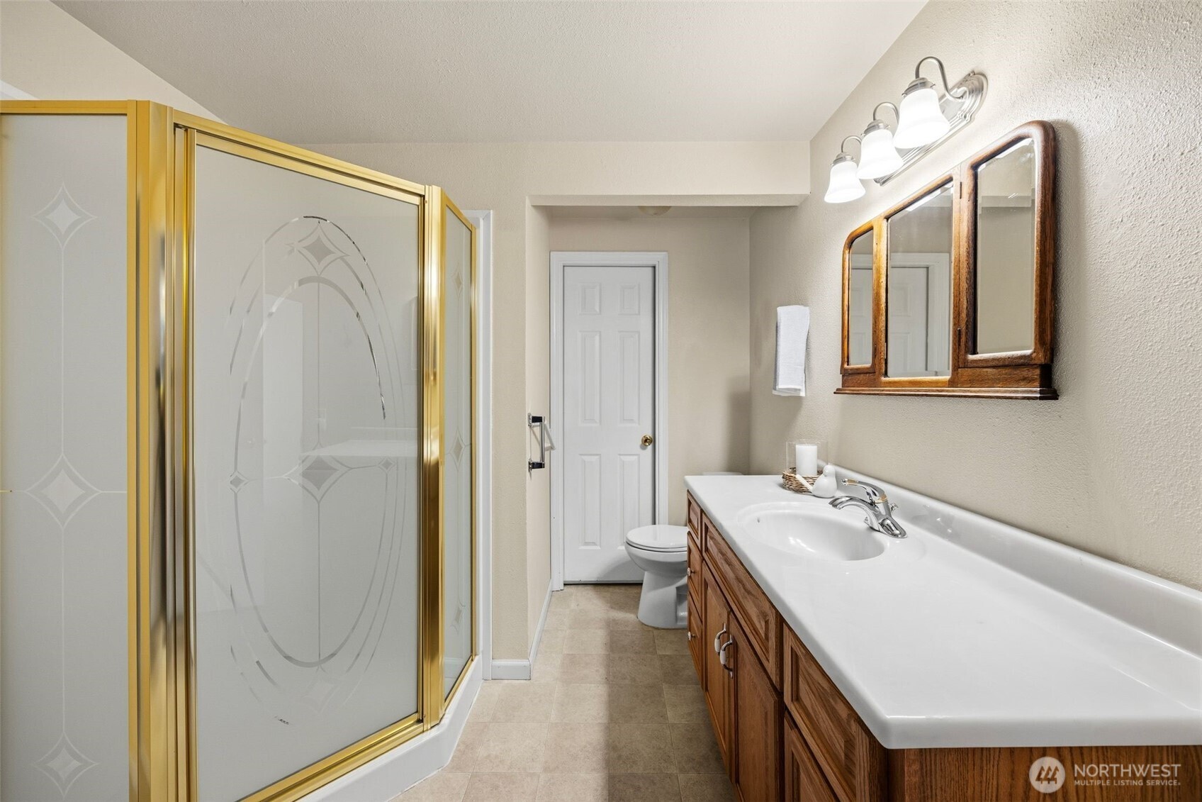 13124 NE Central Valley Road , Poulsbo, WA 98370