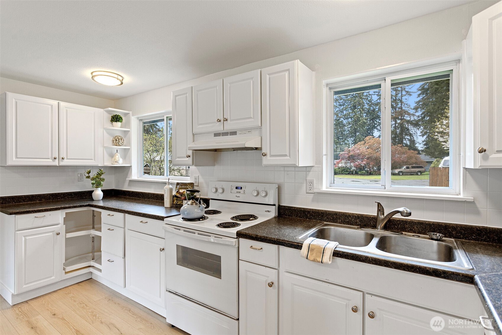 3000 SE Alson Court , Port Orchard, WA 98366