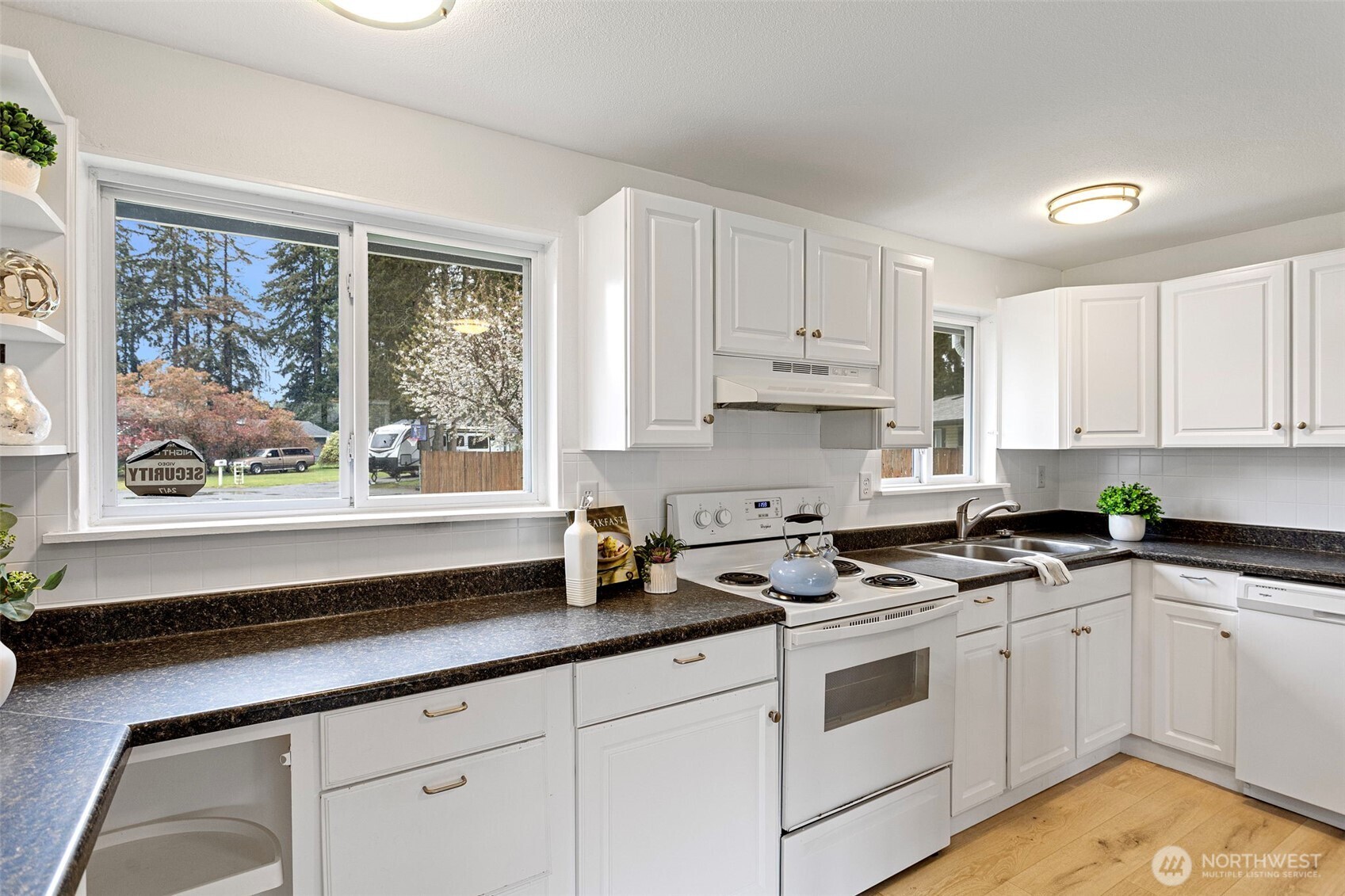 3000 SE Alson Court , Port Orchard, WA 98366