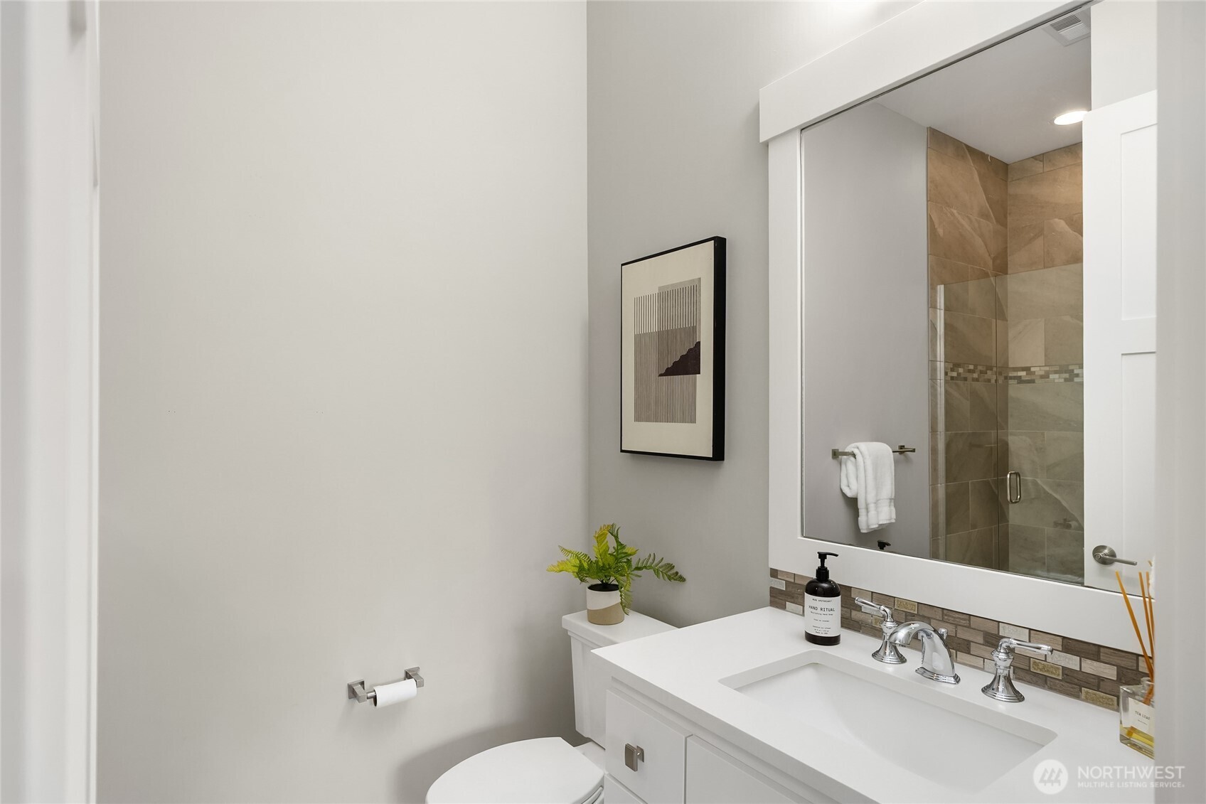 7817 NE Ledgestone Loop , Bainbridge Island, WA 98110