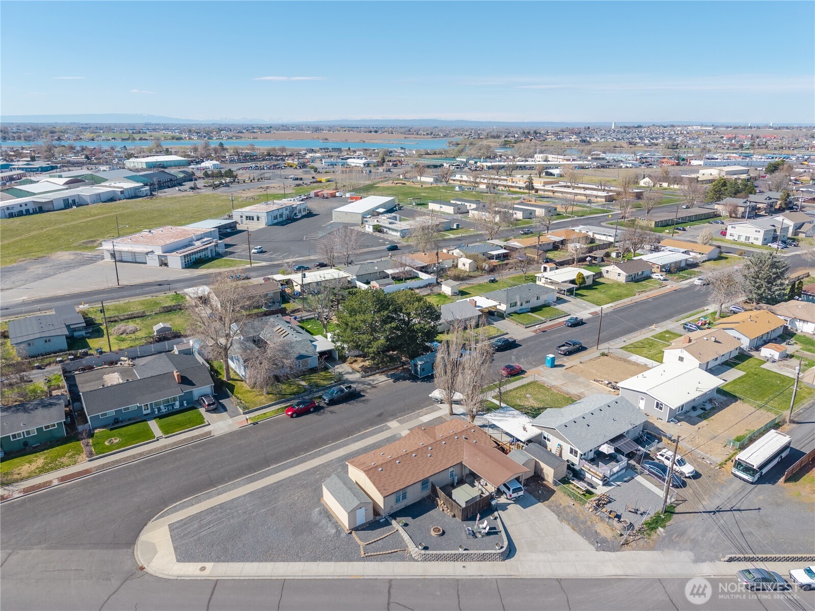 1341 W Columbia Avenue , Moses Lake, WA 98837