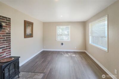 837 NW Duffy Street , Chehalis, WA 98532 - Photo 6