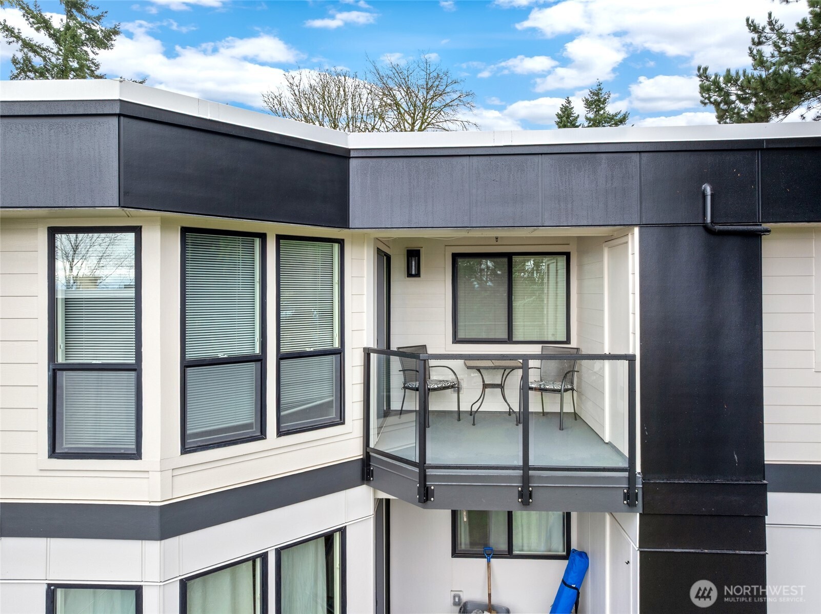 15249 Sunwood Boulevard #A3, Tukwila, WA 98188
