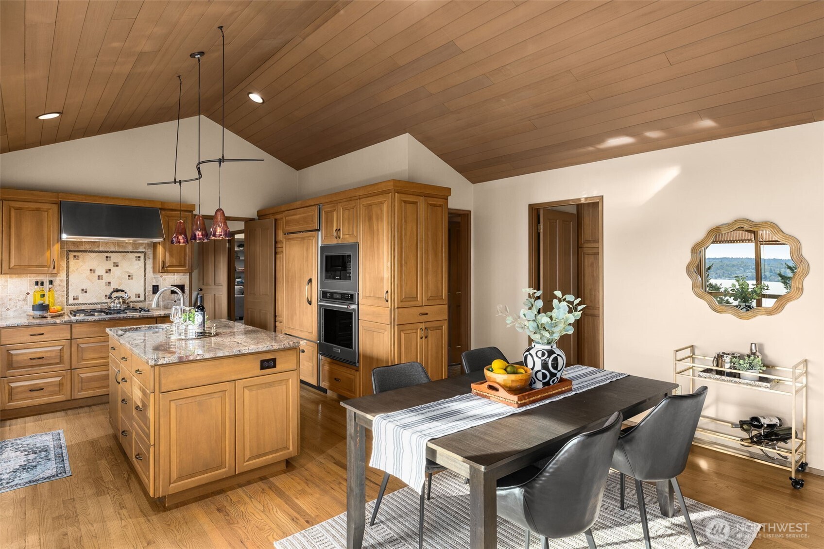 8440 W Mercer Way , Mercer Island, WA 98040