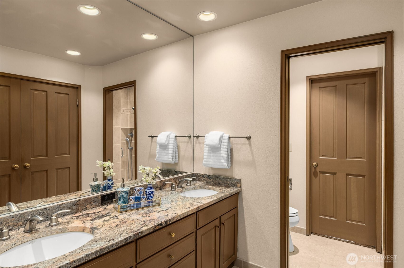 8440 W Mercer Way , Mercer Island, WA 98040