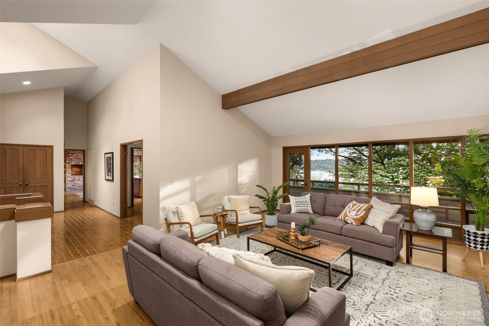 8440 W Mercer Way , Mercer Island, WA 98040