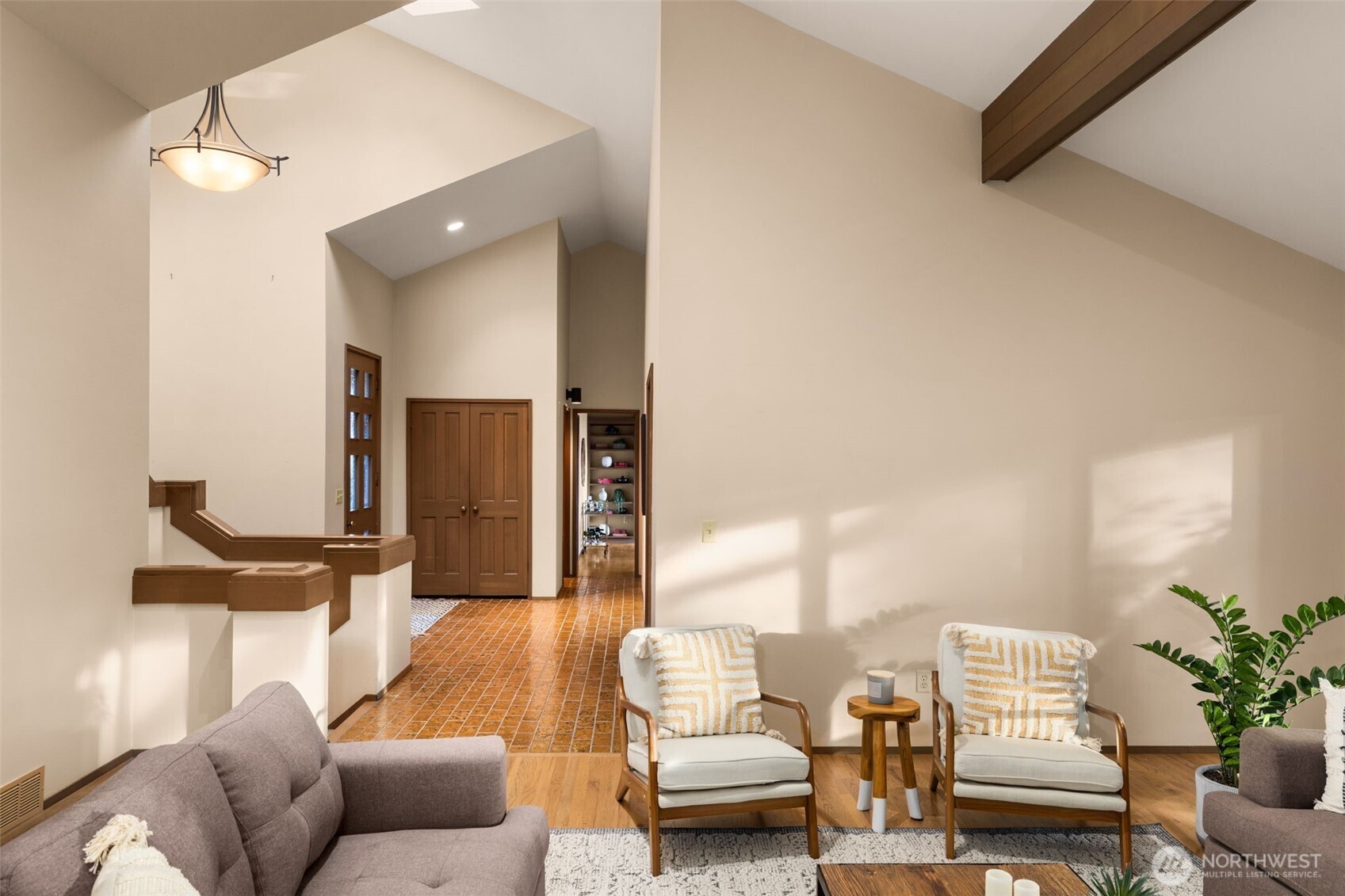 8440 W Mercer Way , Mercer Island, WA 98040