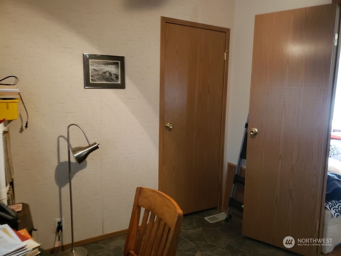 520 Willow Drive #111, Enumclaw, WA 98022