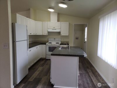 10512 137th Street E #37, Puyallup, WA 98374 - Photo 4