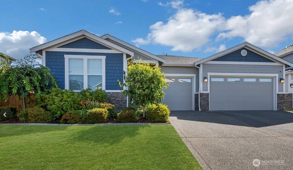 17319 127th Avenue Ct E, Puyallup, WA 98374