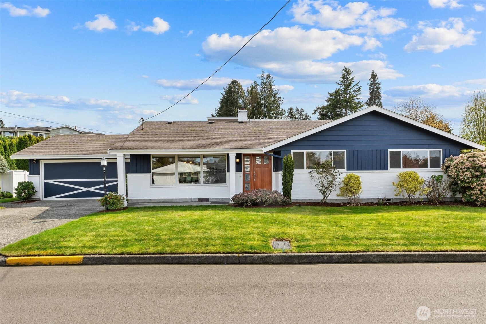 612 Aloha Way , Edmonds, WA 98020